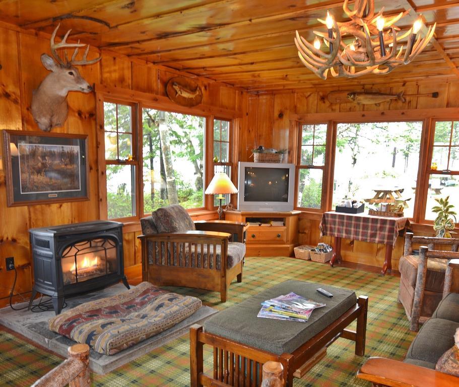 Tall Timber Lodge Pittsburg Eksteriør bilde